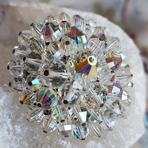 Pink Aurora Borealis Bicone Huge Oval Crystal Silver Tone Vintage Brooch Pin - Picture 11 of 11